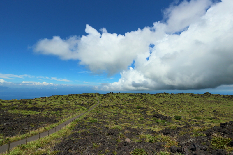 Canon EOS M2 + EF-M11-22mm F4-5.6 IS STM